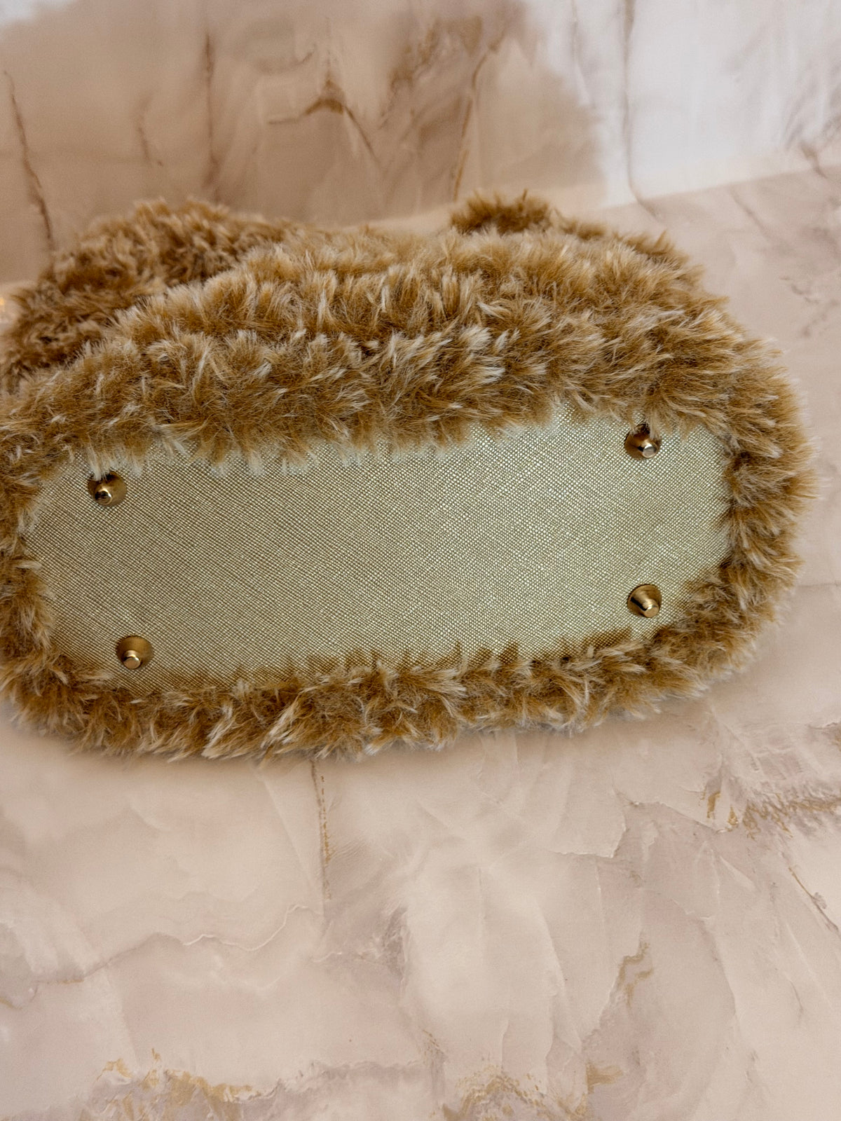 Teddy Luxe clutch